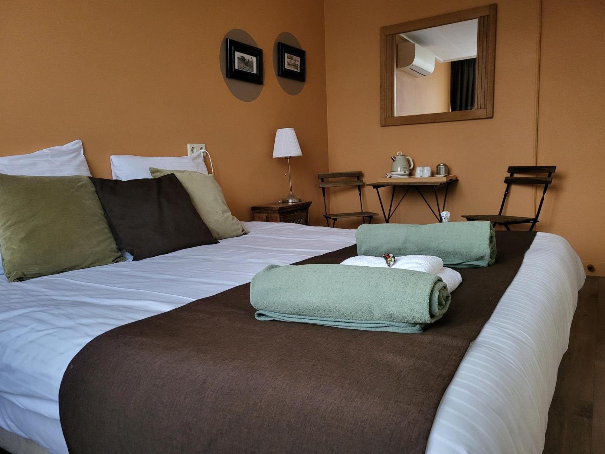 Hotel Stedswal スローテン エクステリア 写真